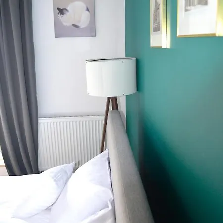 Lighter Apartment *